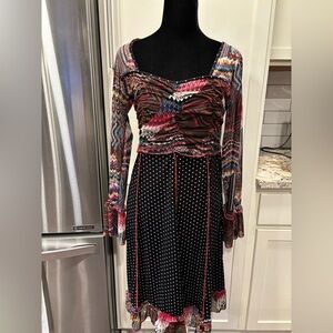 Hand Jive Chic Long Sleeve Patterned Dress